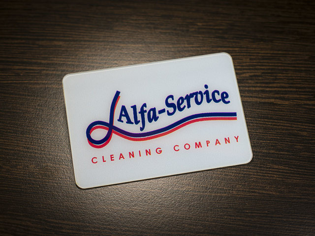 пластиковый именной бейдж